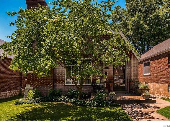 2nd image of 5704 Winona Ave