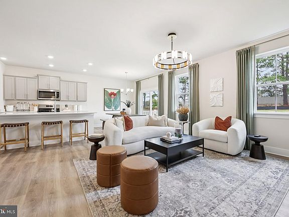 7th image of this home