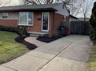 35245 Griswald St, Clinton Township, MI