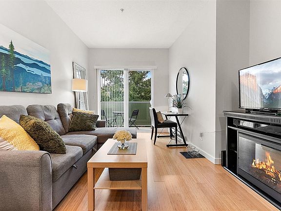 4th image of 611 Brookside Rd #414