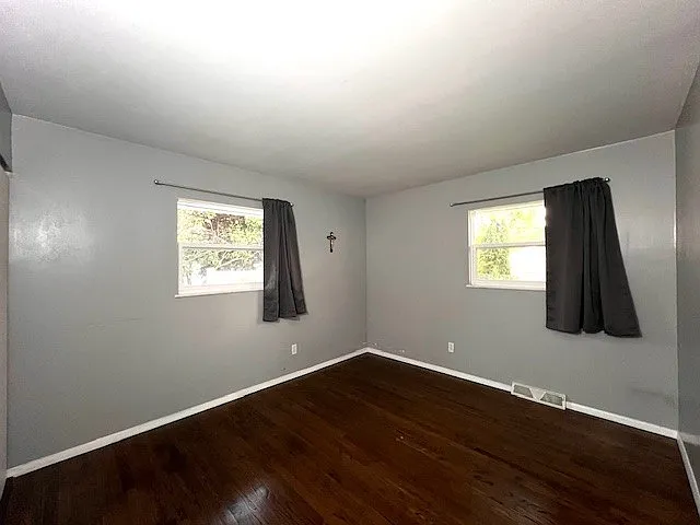 805 Hollyberry Dr — Photo 13