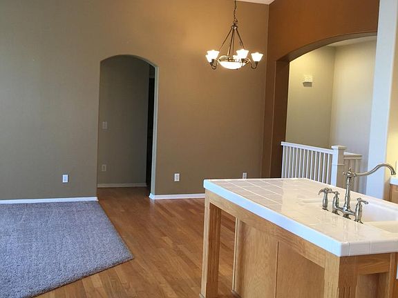 3rd image of 11813 Miro Cir