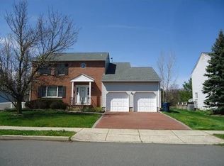 6 Princess Dr, North Brunswick, NJ 08902