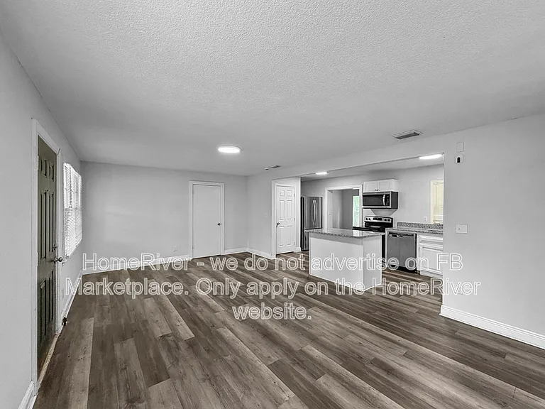 1455 Bethesda St — Photo 3