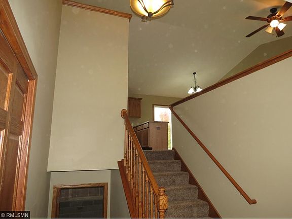 3rd image of 121 Dogwood St NE