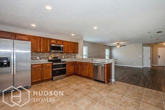 4th image of 15665 Galbi Dr