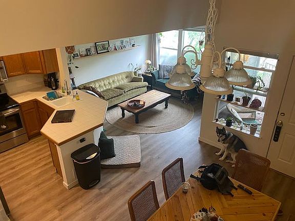3rd image of 3646 Oakwood Dr