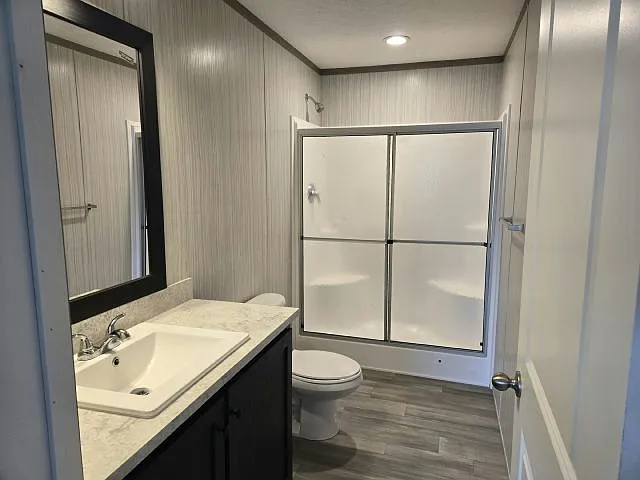 3 bed, 2.0 bath, 1056 sqft, $2,009 — Photo 4