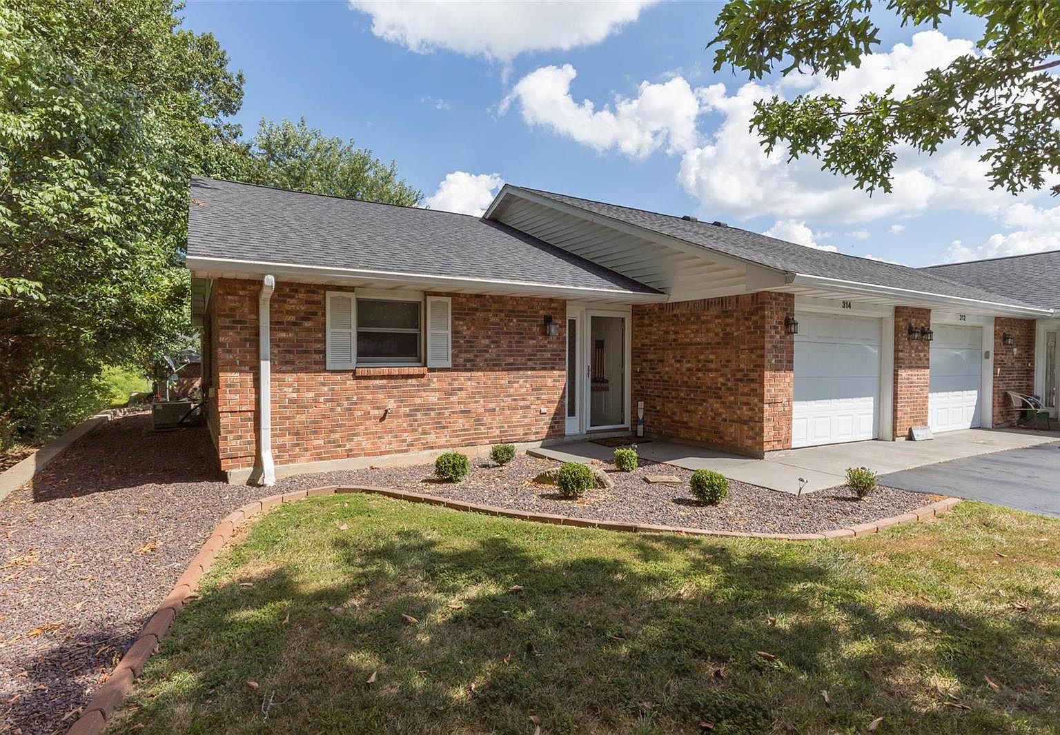 314 Vandergriff St, Farmington, MO 63640 Zillow