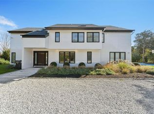 32 Tanners Neck Ln, Westhampton, NY 11977