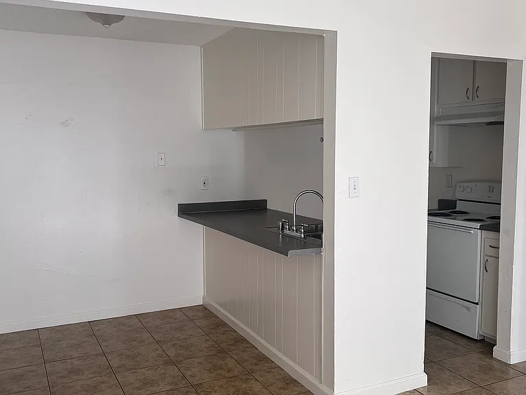 Westchester Place Apartments — Photo 16
