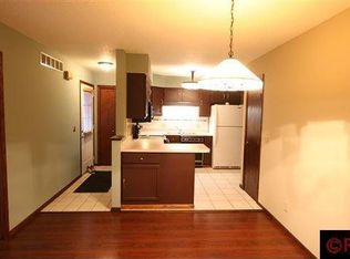 2129 E Dream Dr, North Mankato, MN 56003