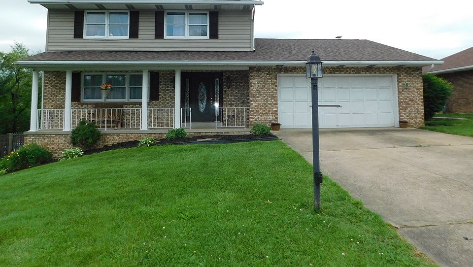 1st image of 204 David Dr