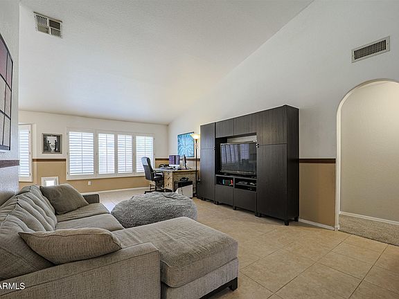 4th image of 3431 E Rosemonte Dr