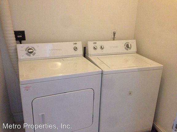 5th image of 325 W Broad St