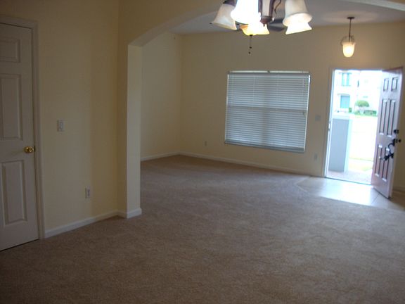 3rd image of 16728 Cedar Crest Dr