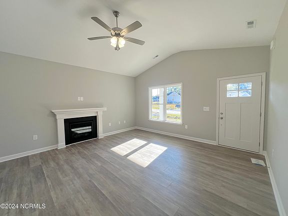 4th image of 3090 Marion Heights Drive