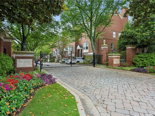 3685 Peachtree Rd NE APT 16, Atlanta, GA 30319