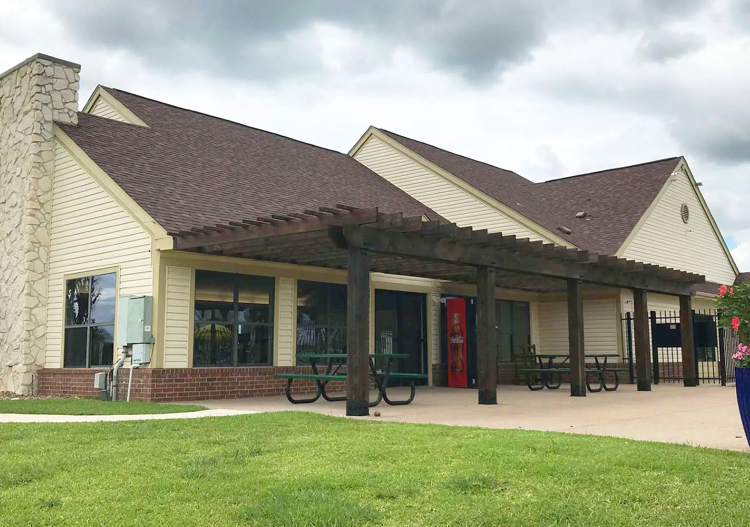 Saddlebrook — Photo 4