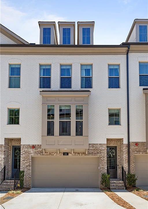 1st image of 210 Mitchell Ln