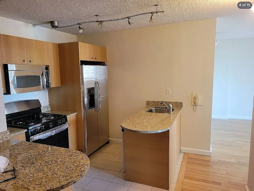 2287 Johnson Avenue — Photo 4