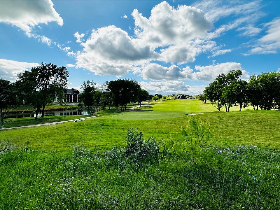 1st image of 19025 Bluebonnet Dr