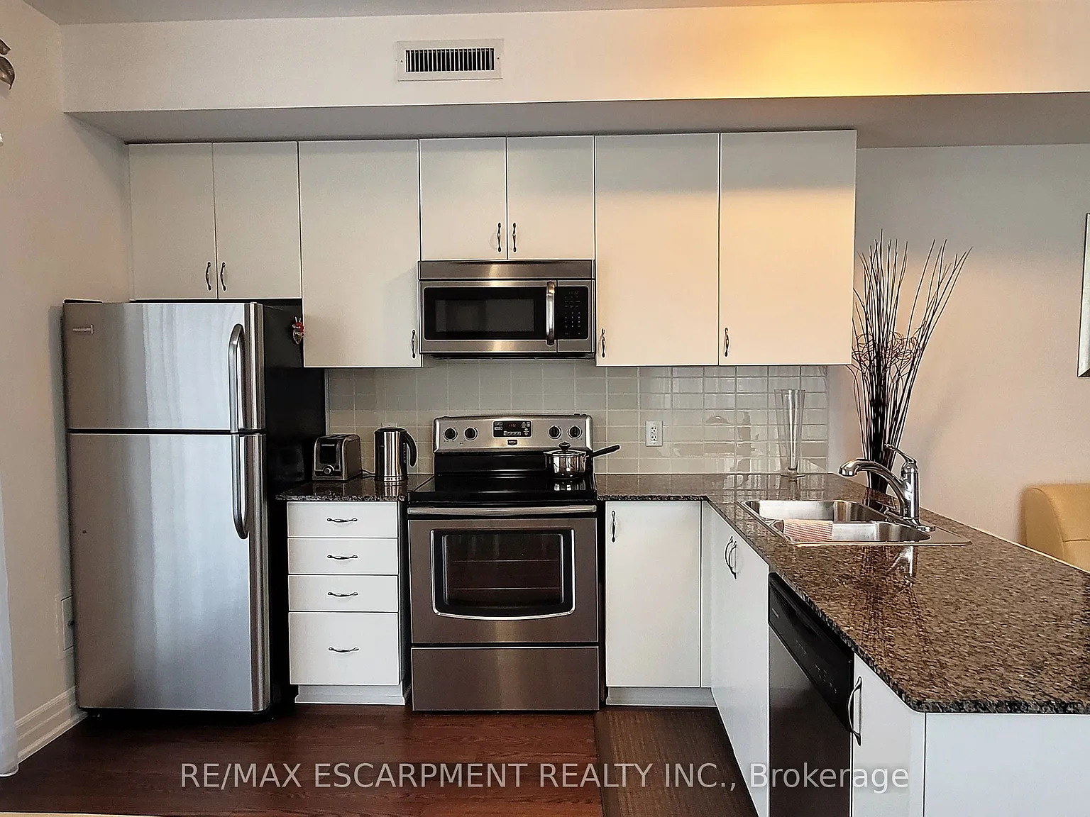 Maxwell Terraces — Photo 3