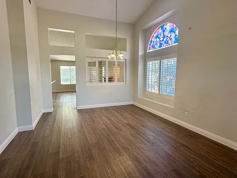 240 Sierra Madre Way — Photo 6
