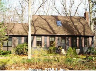 5 Thorn Hill Rd, Guilford, CT 06437