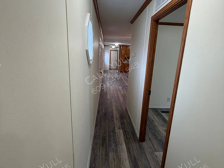 506 Franks Dr — Photo 4