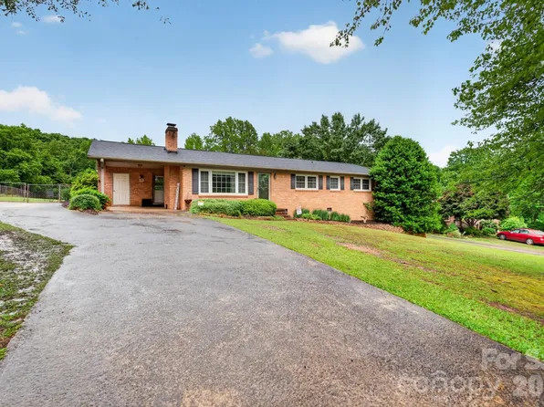 1172 Rainbow Cir, Ridgeway, SC 29704