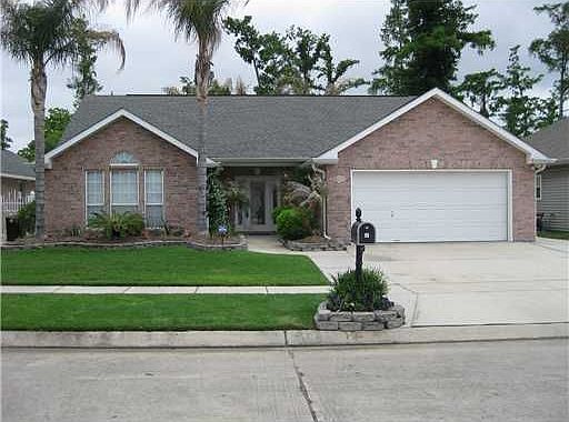 2nd image of 2765 Long Branch Dr