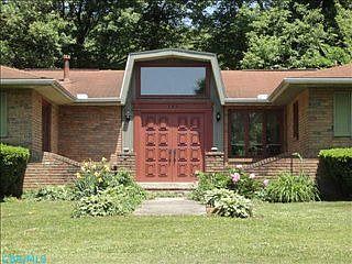 5th image of 365 Hillandale Dr