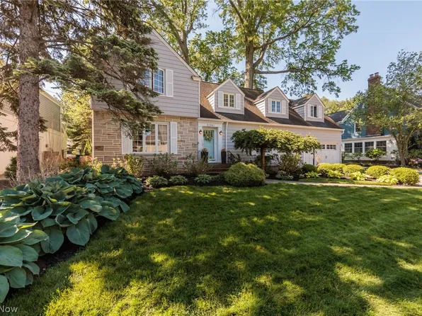 21581 Kenwood Ave, Rocky River, OH 44116