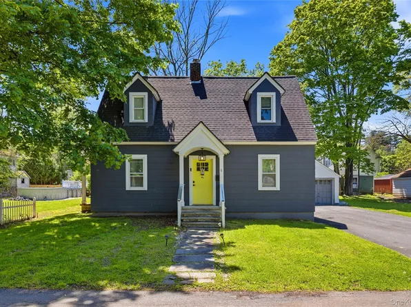4 Green Acres Court, Ellenville, NY 12428