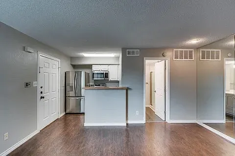 2310 Bamboo Dr #J302 Photo 1