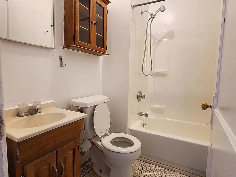 Hyesta Apartments — Photo 9