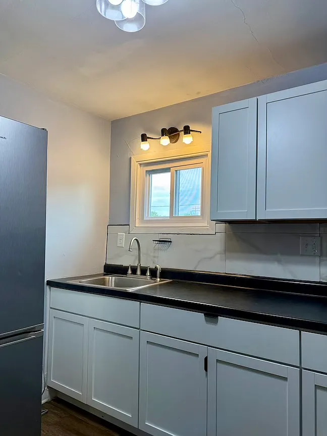 1 bed, 700 sqft, $925 — Photo 3