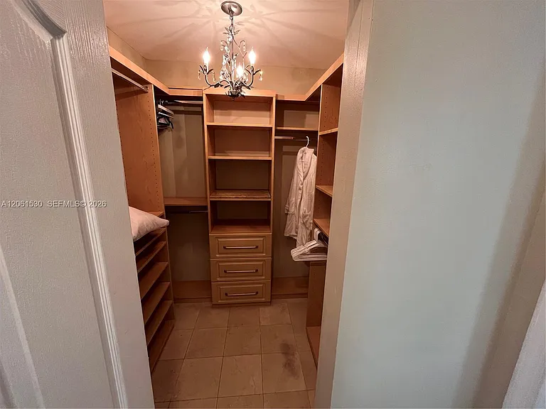 1029 SW 10th Ave — Photo 7