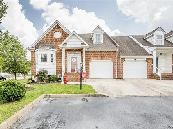 100 Gilcreff Pl, Colonial Heights, VA 23834