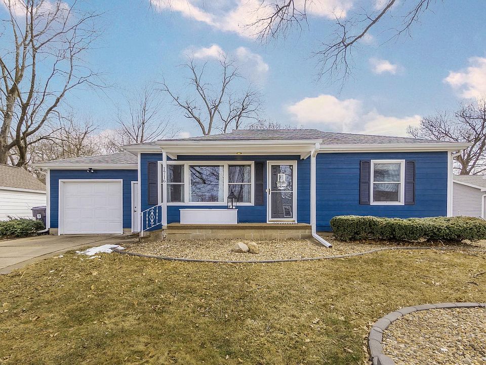 1716 Park Dr, Cedar Falls, IA 50613 Zillow