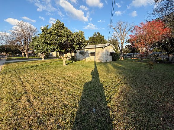 2nd image of 2606 Tillie Dr