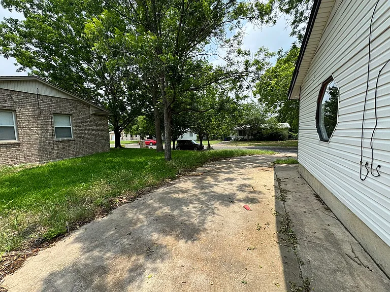 108 Easy St — Photo 36