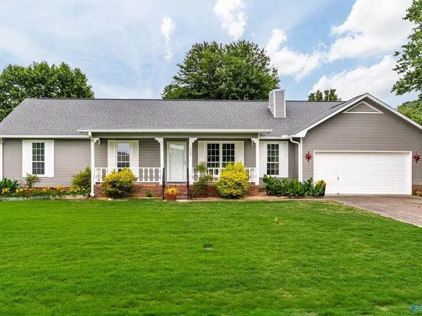 2009 Danbury Cir SW, Huntsville, AL 35803
