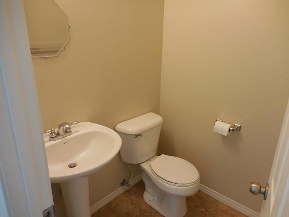 1/2 Bath Downstairs