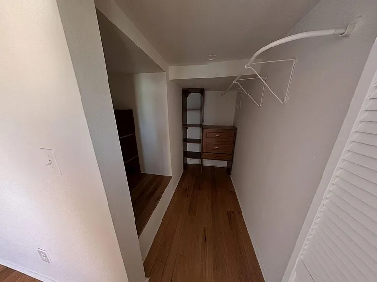 Big Momma Court Apts — Photo 16