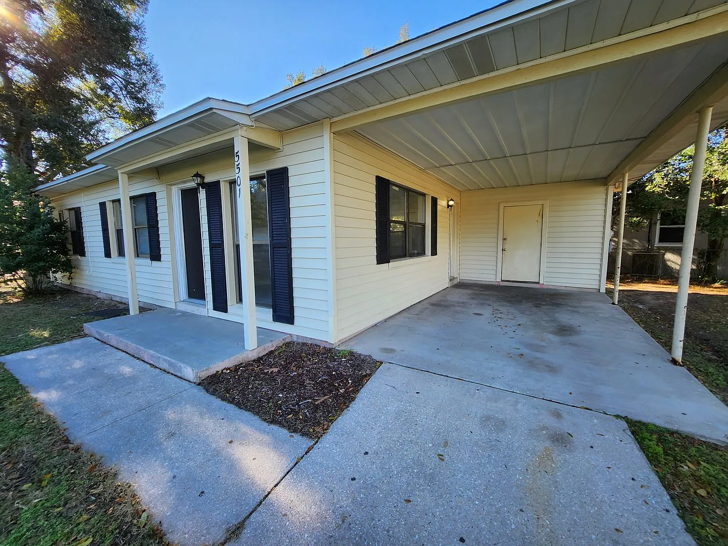 5501 Mayfair Dr. Pensacola, Fl 32506. Move-In Special: Half Off Your First Full Month's Rent! — Photo 4