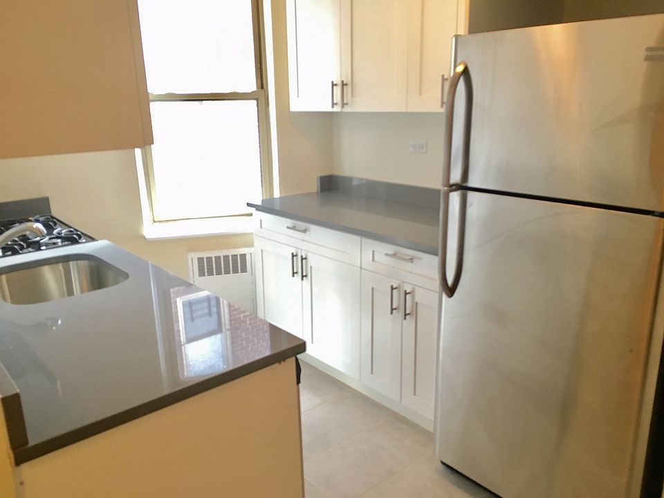 1st image of 67-25 Clyde St APT 5M