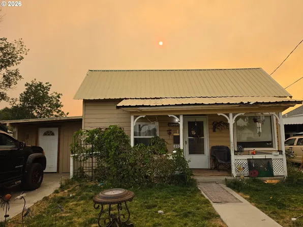2039 Clark St, Baker City, OR 97814
