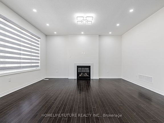4th image of 160 Markview Rd